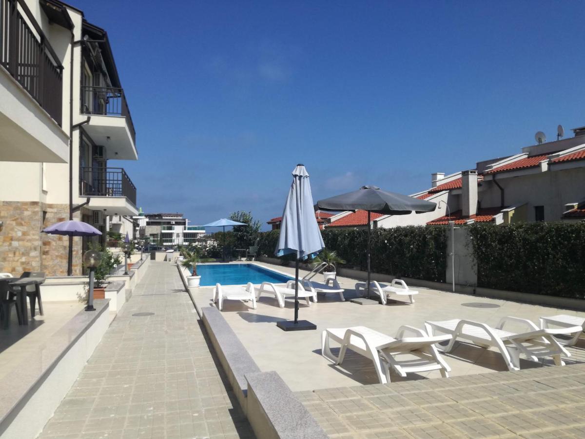 Apartments In Villas Apolon โซโซโปล ภายนอก รูปภาพ