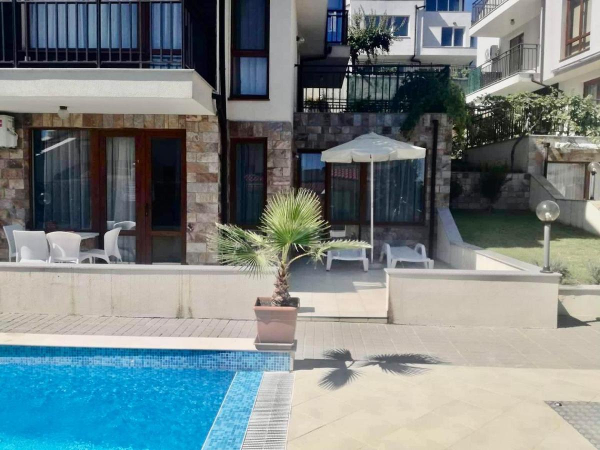Apartments In Villas Apolon โซโซโปล ภายนอก รูปภาพ