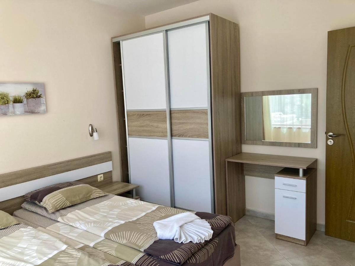 Apartments In Villas Apolon โซโซโปล ภายนอก รูปภาพ