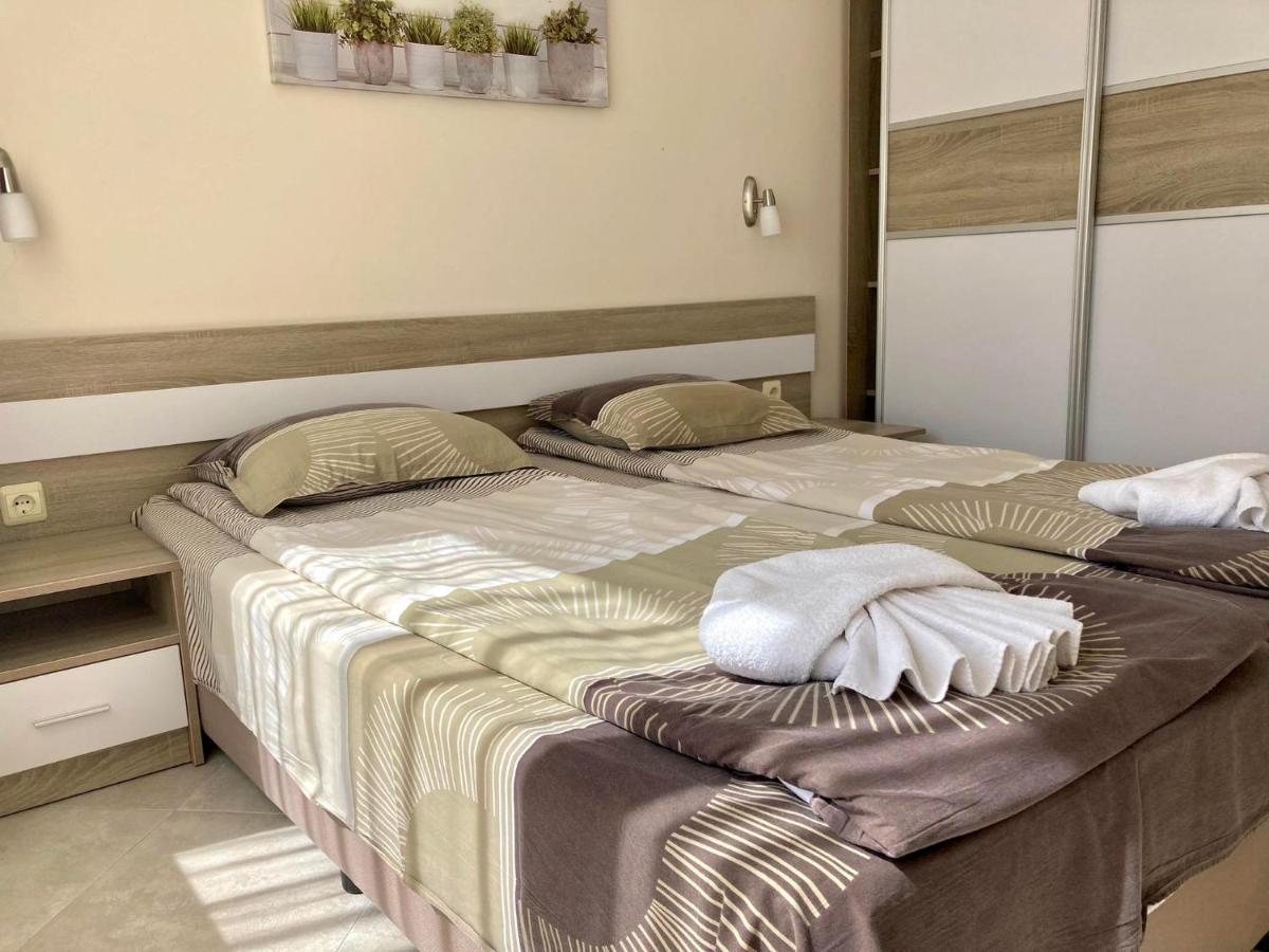Apartments In Villas Apolon โซโซโปล ภายนอก รูปภาพ